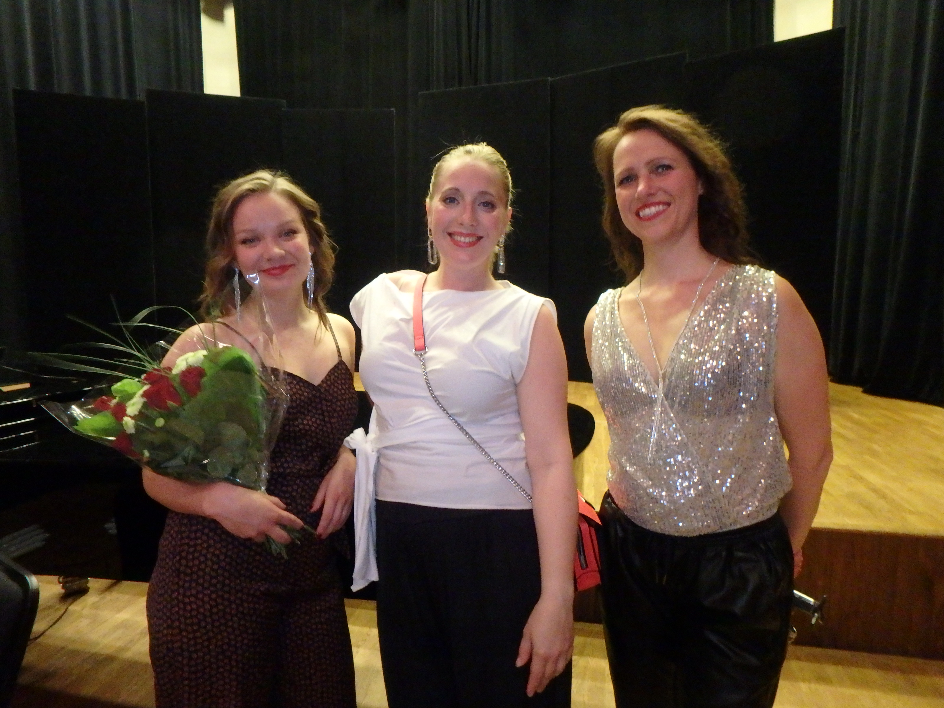 Don Giovannis Girl-power trio - Zerlina, Anna och Elvira - Foto: Belinda Graham